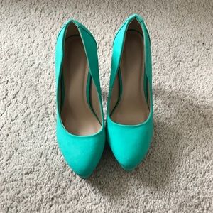 Charlotte Russe Size 6 Teal Heels